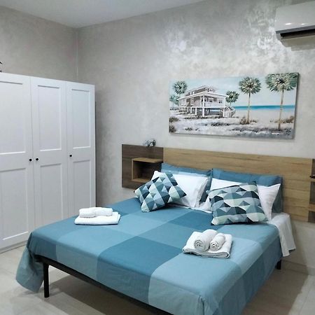 B&B Ilary Home Μπάρι Δωμάτιο φωτογραφία